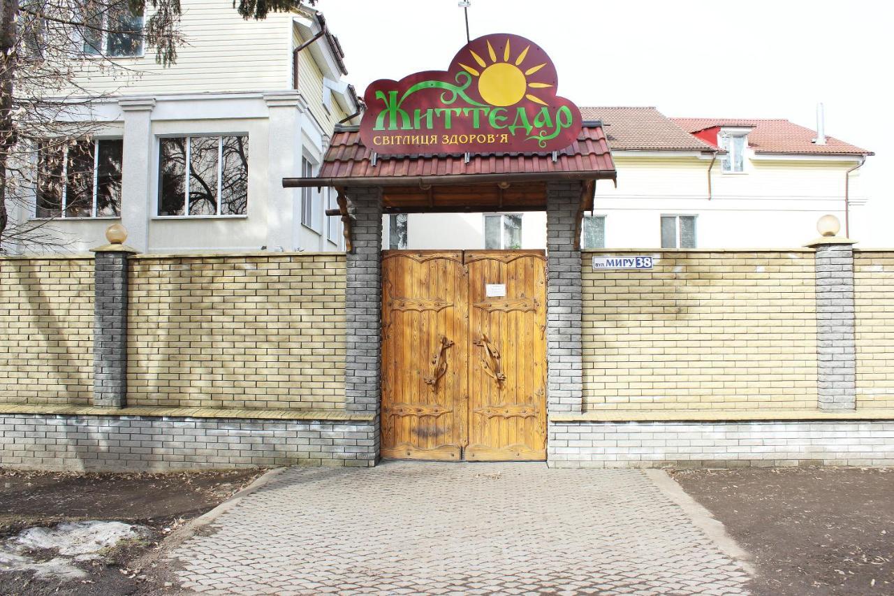 Zhyttedar Ulanov Luaran gambar