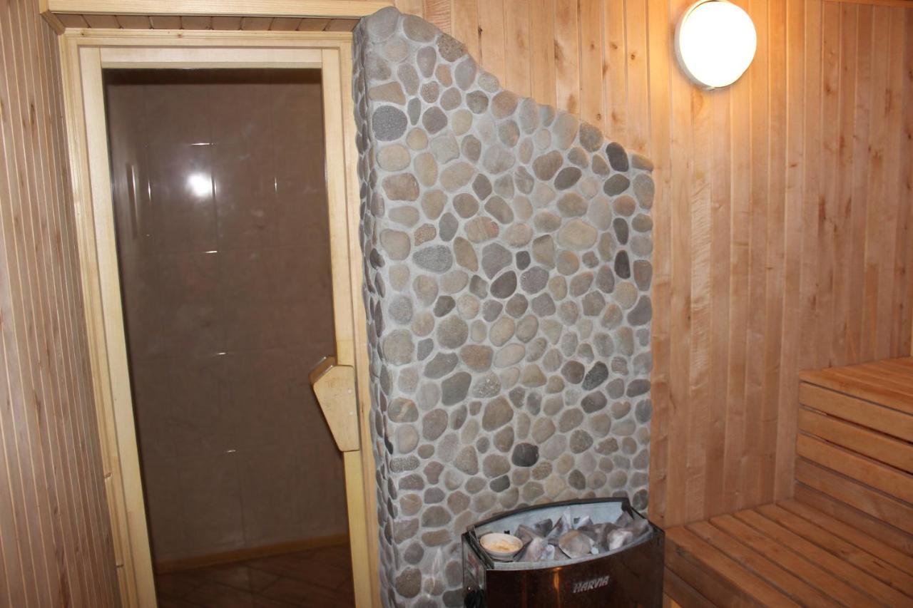 Zhyttedar Ulanov Luaran gambar